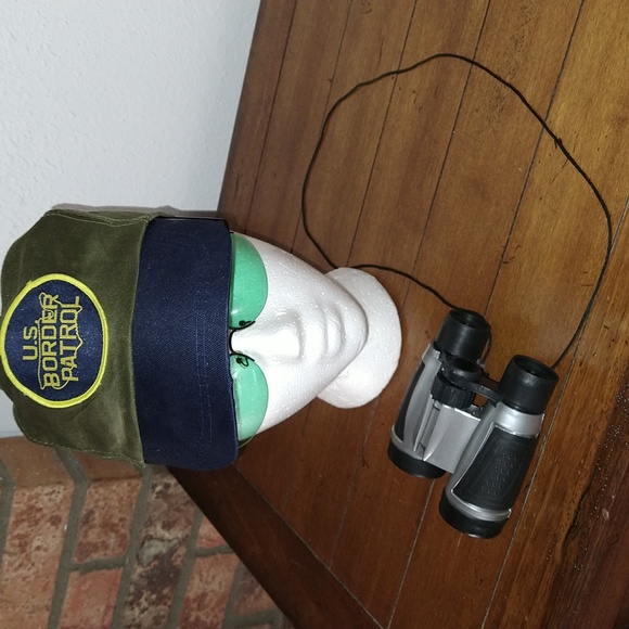 Halloween 4 PC Button Down Border Babe Outfit - Picture 2 of 9